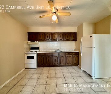 SPACIOUS 1BEDROOM/1BATH APARTMENT ON COLLEGE & CAMPBELL + HYDRO - Photo 5