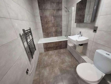 Park Crescent, LU1 - Photo 5