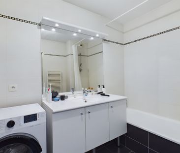 Location Appartement 2 pièces 51m² LYON 8ème - Photo 4