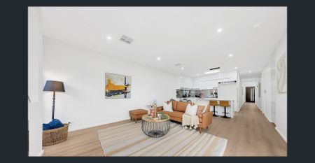 Stylish 4-Bedroom Home - Photo 3