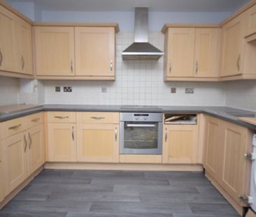 2 bedroom apartment to rent - Photo 4