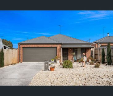 7A Bettsons Court, Whittington, Vic 3219 - Photo 5