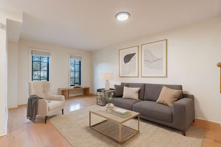 For Lease - 17 Castle Park Boulevard, Vaughan, Ontario - Photo 3