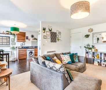 2 bedroom apartment to rent - Photo 4