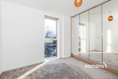 2 bedroom flat to rent - Photo 3