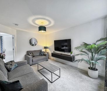 4 bedroom detached house to rent - Photo 1