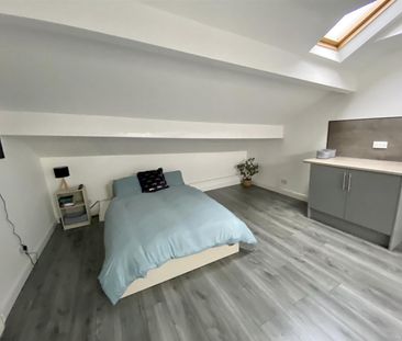 1 bed house share to rent in Berry Street, Burnley, BB11 - Photo 2