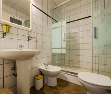 Room for rent in Carabassa street - Photo 4