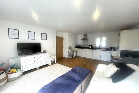 2 bedroom apartment to rent - Photo 2