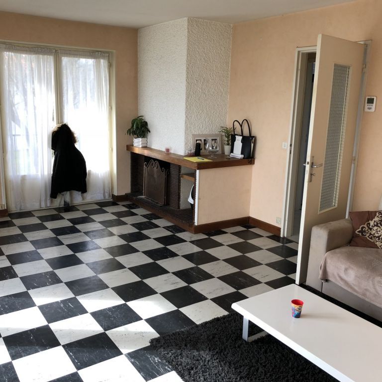 Location Maison 4 pièces 74m² - Photo 1