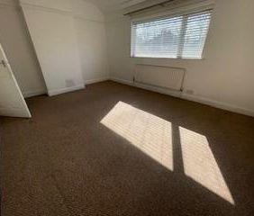 2 bedroom semi-detached house to rent - Photo 3