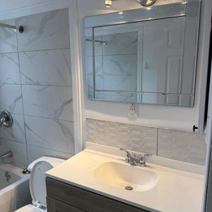 51/2 a Boisbriand dispo 1Décembre 2025 les inclus : internet 2 stationnements, Loker, Thermopompe - Photo 2