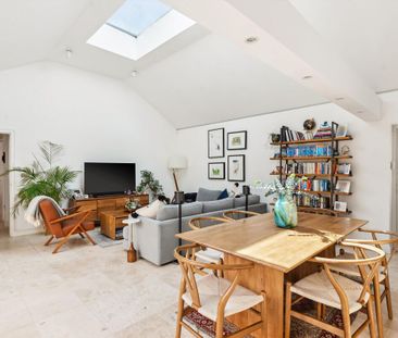 A contemporary three bedroom detached house, with off street parkin... - Photo 5