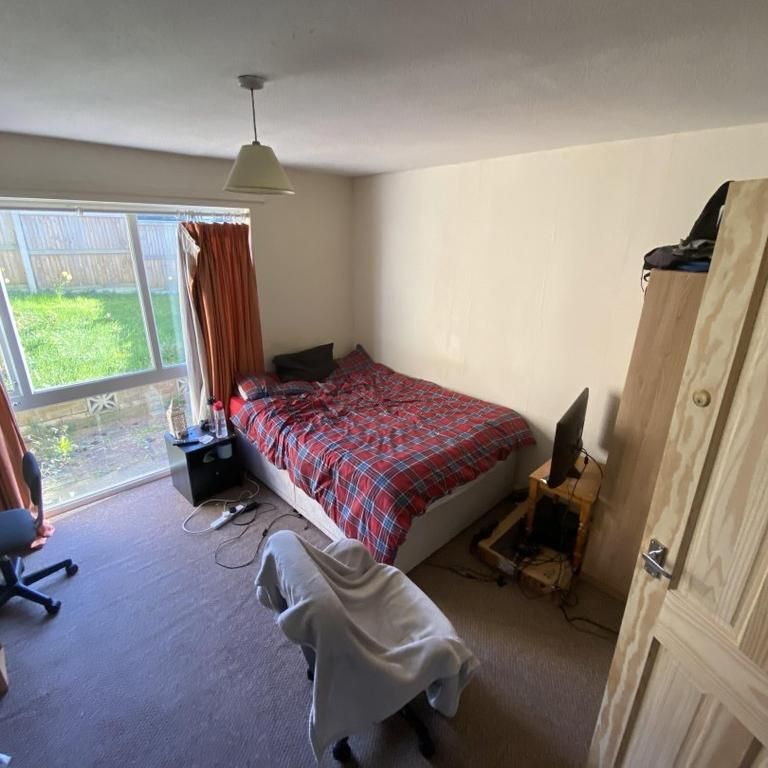 5 bedroom house share to rent - Photo 1