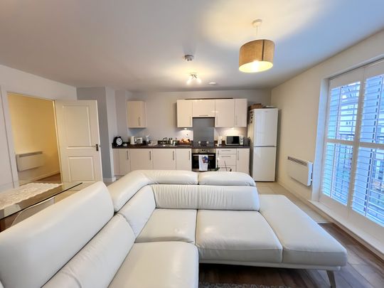 One Bedroom Flat to Rent in Morden - Photo 1