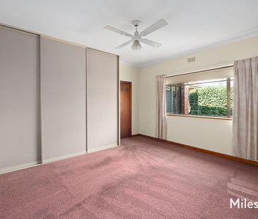 10 Cantala Avenue, Rosanna - Photo 6