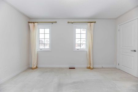 For Lease - 3369 Springflower Way, Oakville, Ontario - Photo 4