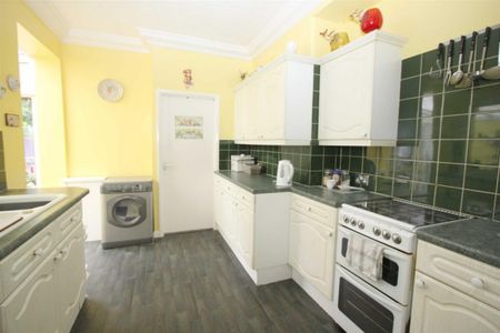 Grange Gardens, Southend On Sea - Photo 3