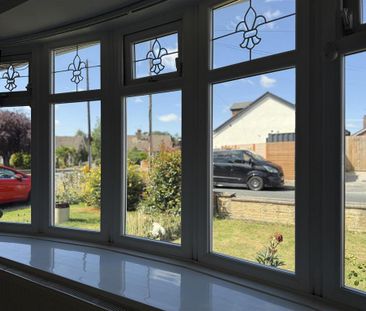 2 bedroom bungalow to rent - Photo 1