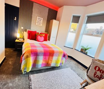 BEDROOM 5 – MEDIUM DOUBLE ENSUITE - Photo 6