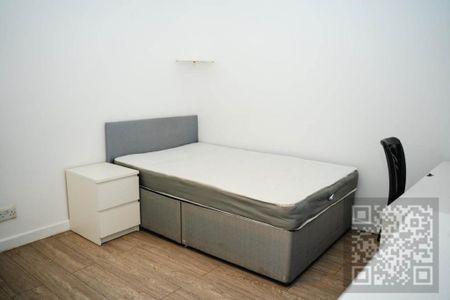 6 bedroom end of terrace house to rent - Photo 4