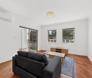 RARE PART FURNISHED 4-BEDROOM APARTMENT IN THE HEART OF JOONDALUP! - Photo 2