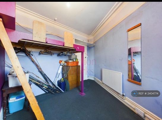 2 bedroom end of terrace house to rent - Photo 1