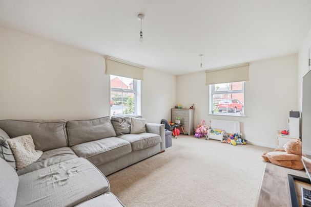 Ashton Close, Ashbourne - Photo 1