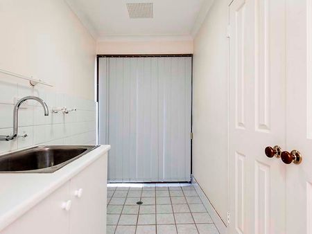 42 Kanangra Crescent, Greenwood WA 6024 - House For Rent | Domain - Photo 3