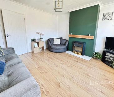 3 bedroom semi-detached house to rent - Photo 2