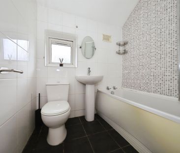 Hillside Avenue, Halesowen - Photo 4