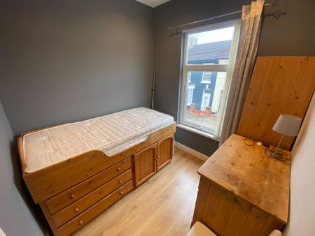 3 bedroom terraced house to rent - Photo 2