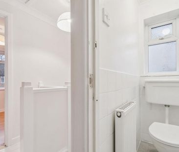 3 bedroom semi-detached house to rent - Photo 6
