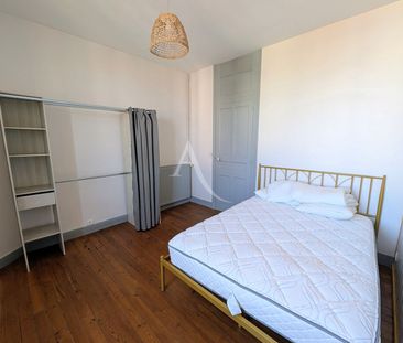 Location Appartement 3 pièces 83m² - Photo 3
