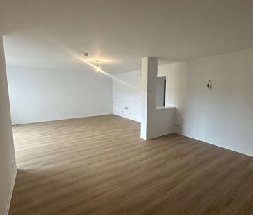 4-Zimmer-Wohnung mit Balkon, offener Küche, Gäste-WC - Photo 2