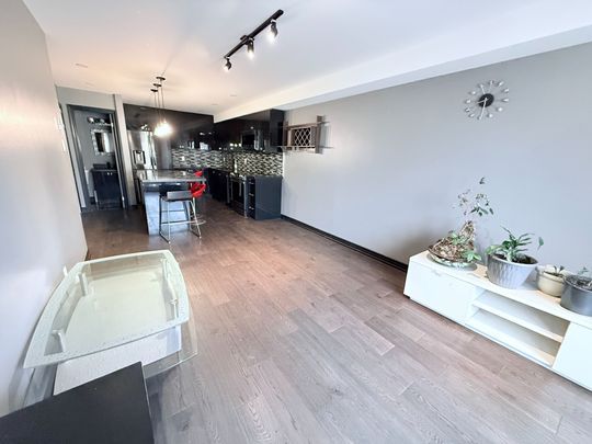 For Lease - 2135 Dufferin Street Unit# a 3bedroom unit, Toronto, Ontario - Photo 1