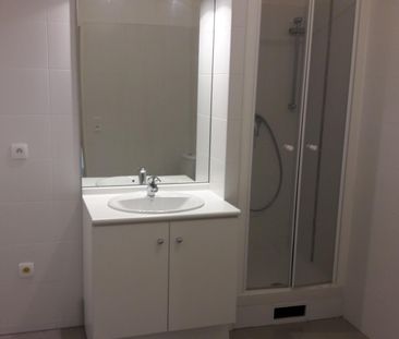 location Appartement T2 DE 42.8m² À RIS ORANGIS - Photo 3