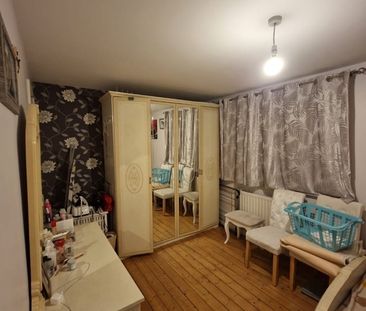 2 Bed Maisonette, Archer Square, SE14 - Photo 5