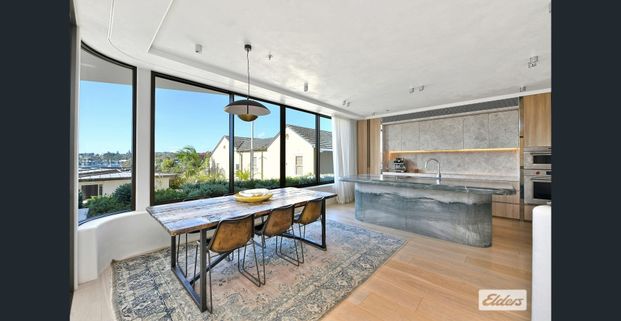 Exceptional Dual-Level Harbourfront Luxury in Exclusive Vaucluse Residence - Photo 1
