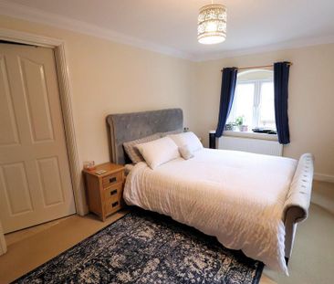 4 bedroom detached house to rent - Photo 4