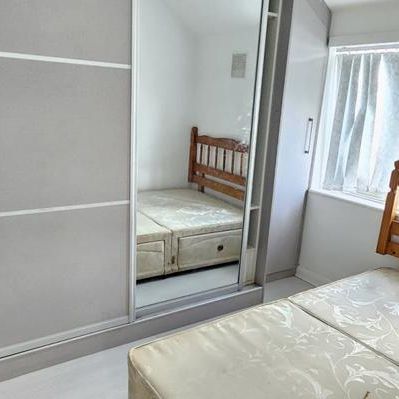 4 bedroom semi-detached house to rent - Photo 1