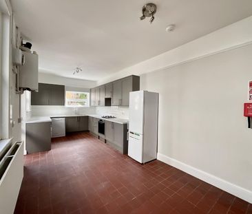 Friezewood Road, Bristol - Photo 3