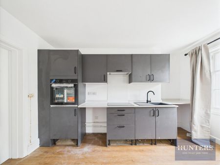 1 bedroom Flat To Let - Photo 4