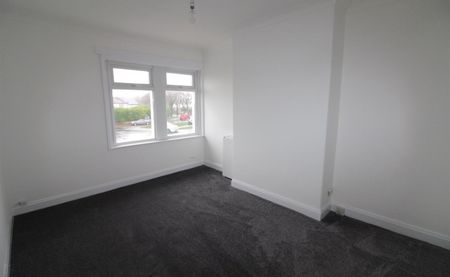 Broadgate Lane, LS18 - Photo 3