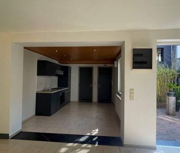 Appartement te huur in Tournai voor € 550 met 1 slaapkamer - Photo 4