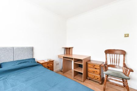 5 bedroom semi-detached house to rent - Photo 5