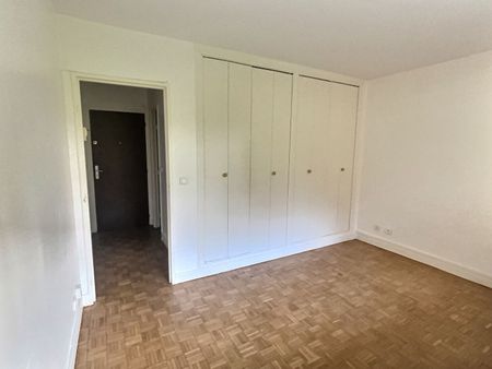 Location Appartement 1 pièce 18m² - Photo 3