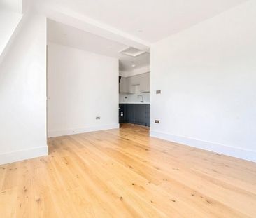 1 bedroom penthouse to rent - Photo 6