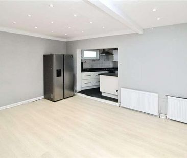 Carlton Road, Gidea Park, Essex, RM2 - Photo 1