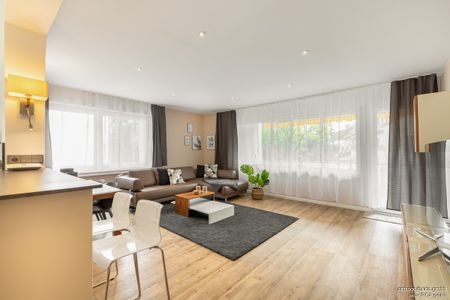 RIDA FLATS - Köln-Müngersdorf! All in plus! Balkon + Tiefgarage + Aufzug + Internet + Swimmingpool - Photo 2